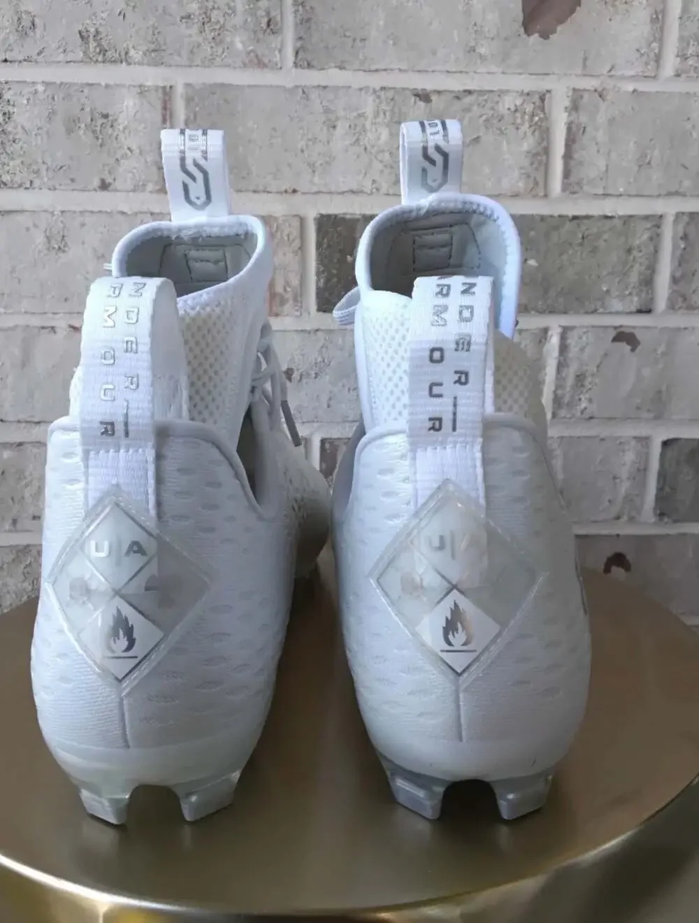 Under Armour Spotlight Lux MC 2.0 Football Cleats